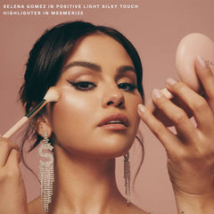 Rare Beauty Positive Light Silky Touch Highlighter - Mesmerize