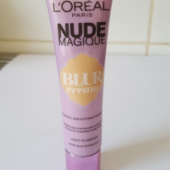 L'Oreal Nude Magique Blur Cream Mini Tester 10ml  - Light to Medium